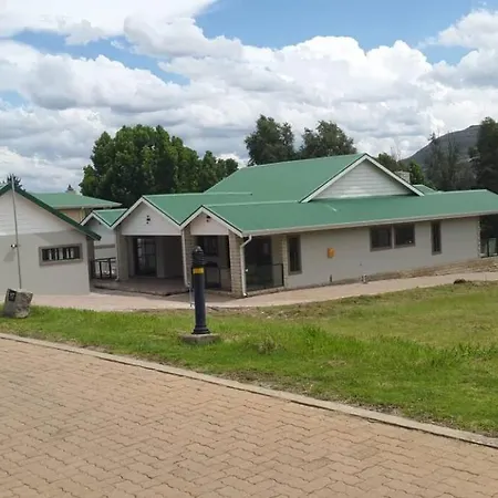 8Sindoor Indoor Pool4 Bedroom Villagreat View And Backup Power Clarens Exterior photo
